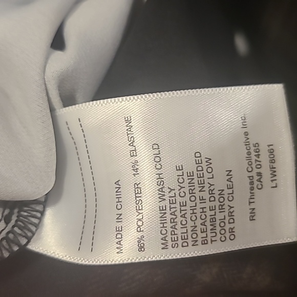 Capris - Picture 3 of 3